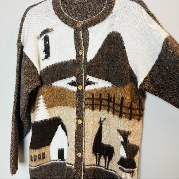 Vtg Women's‎ Button Up Sweater Handmade from Peru Alpaca Wool Llama.C58 - Picture 5 of 12